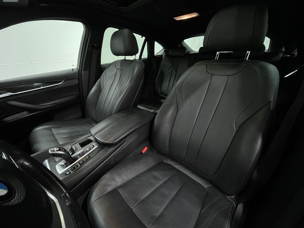 2019 BMW X6 Image 15