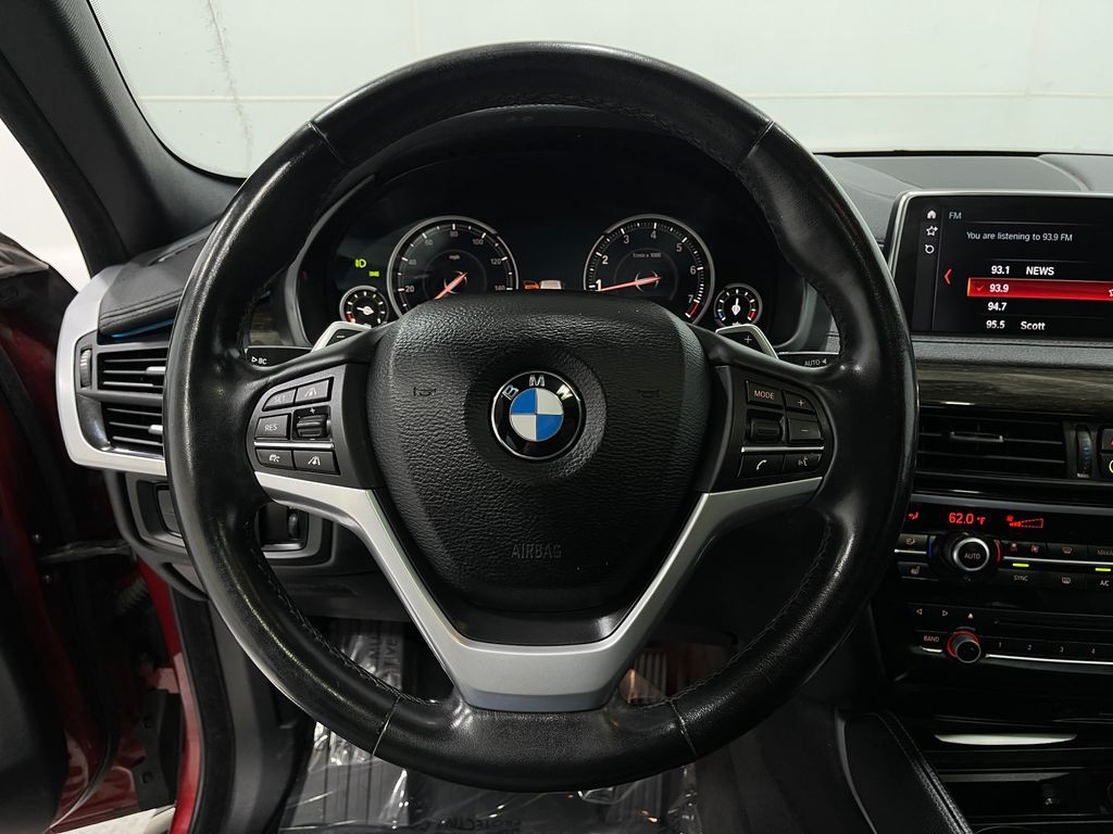 2019 BMW X6 Image 24
