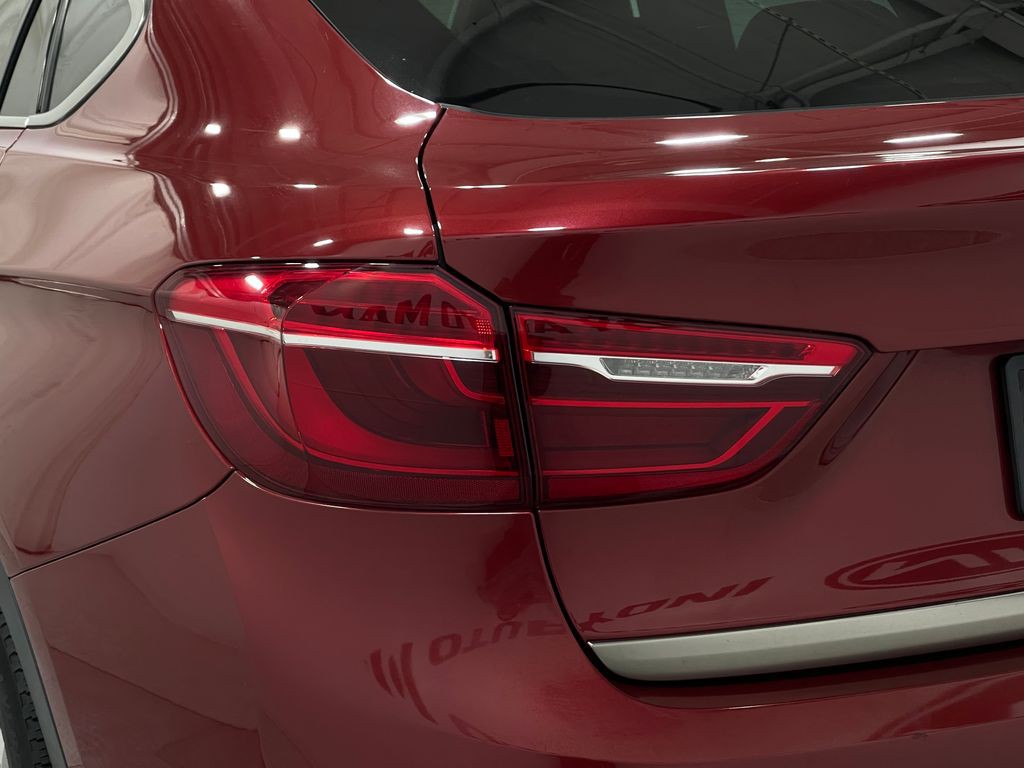 2019 BMW X6 Image 36