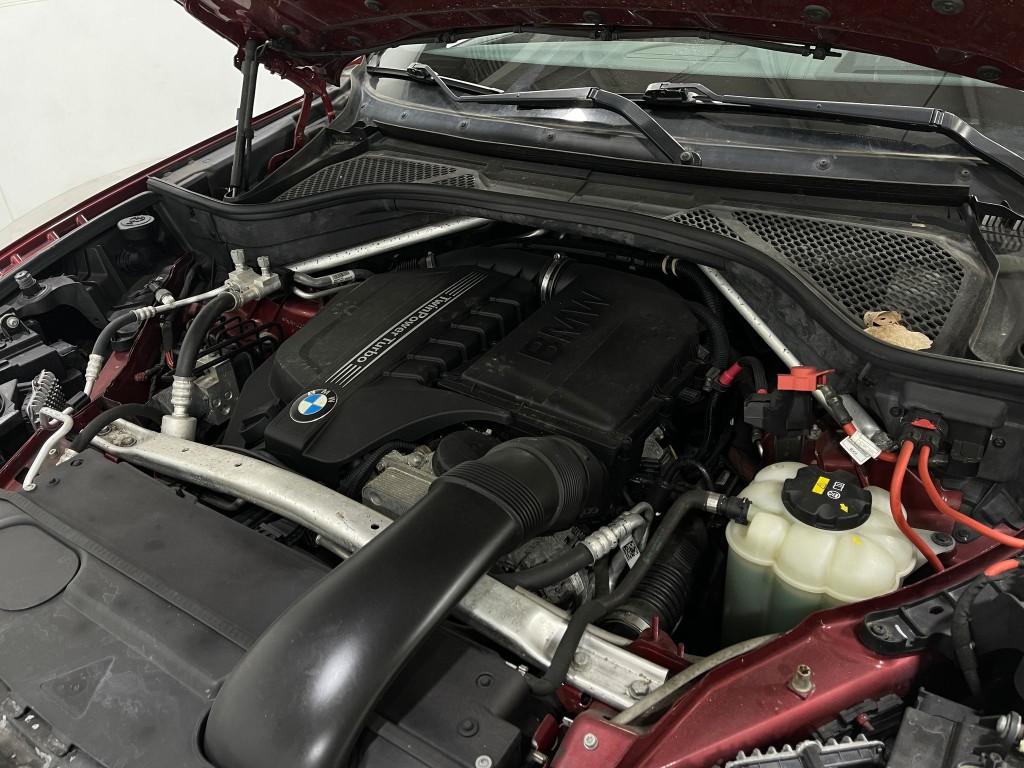 2019 BMW X6 Image 29