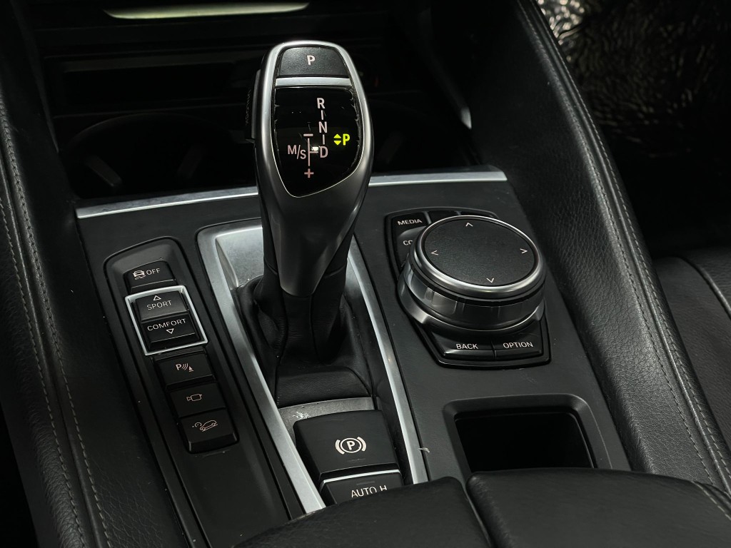 2019 BMW X6 Image 30