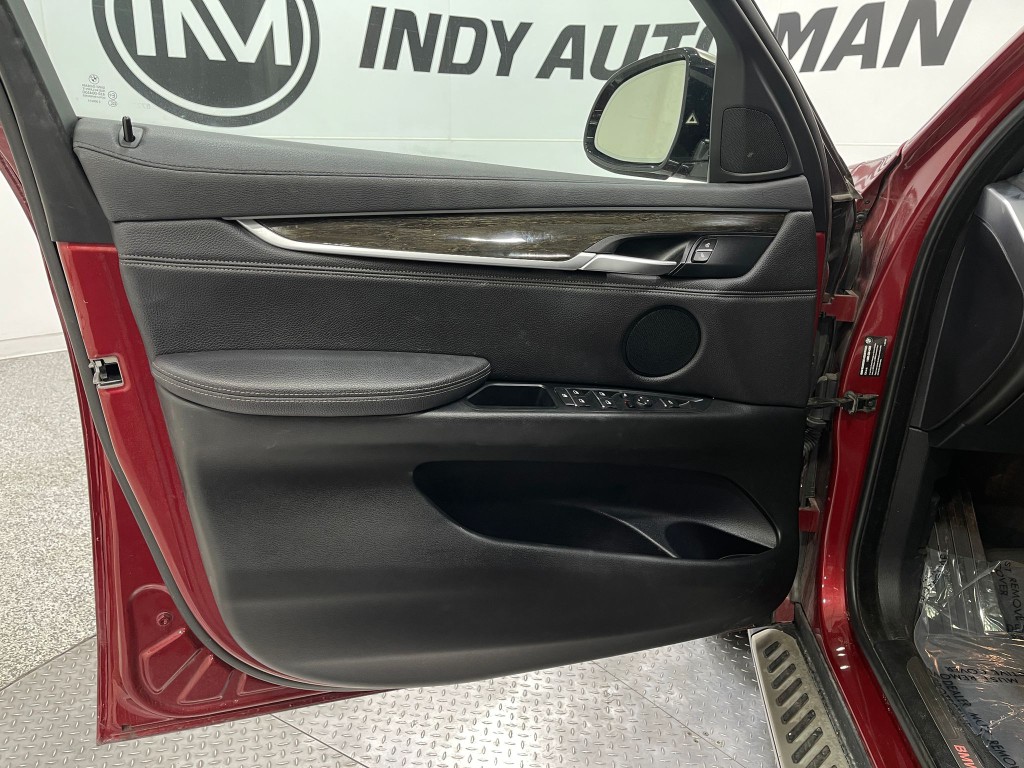 2019 BMW X6 Image 15