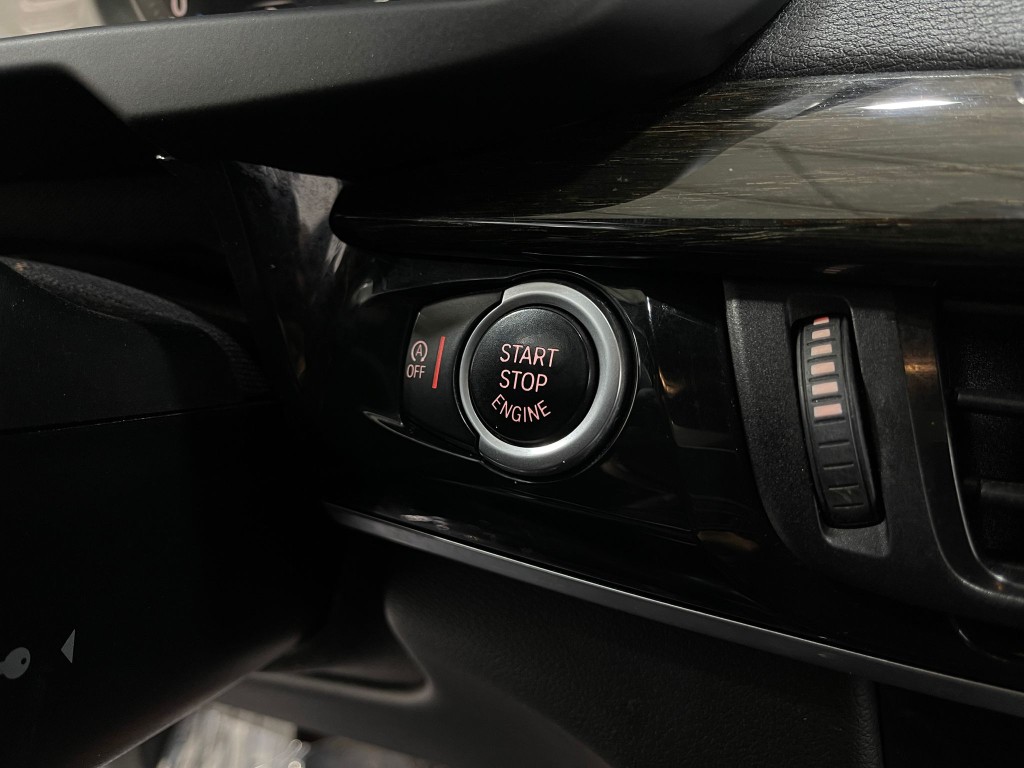 2019 BMW X6 Image 21