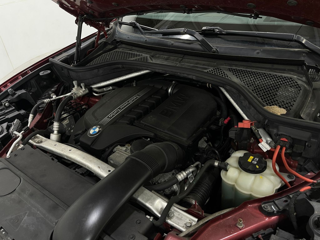 2019 BMW X6 Image 28