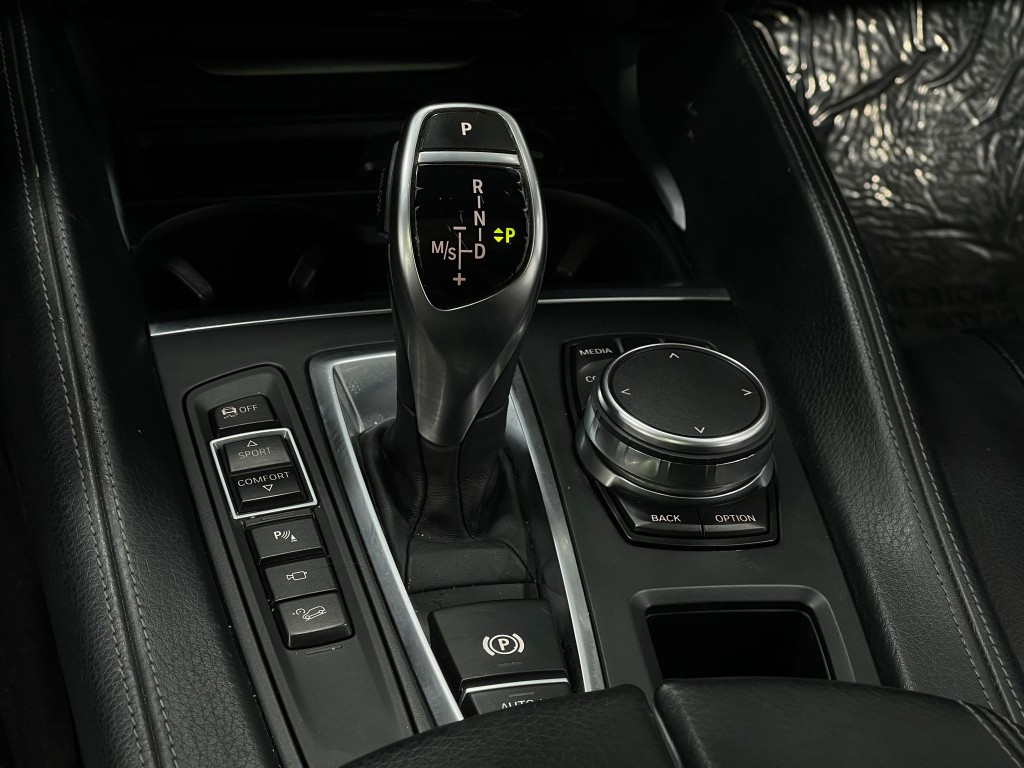2019 BMW X6 Image 29