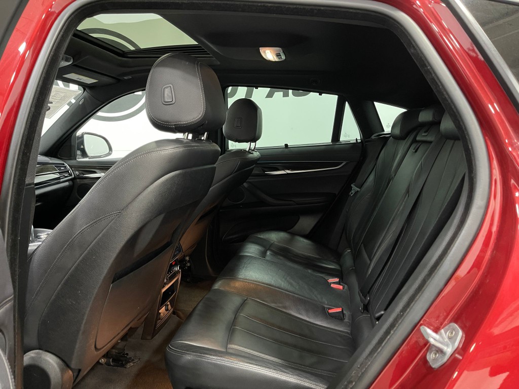 2019 BMW X6 Image 30