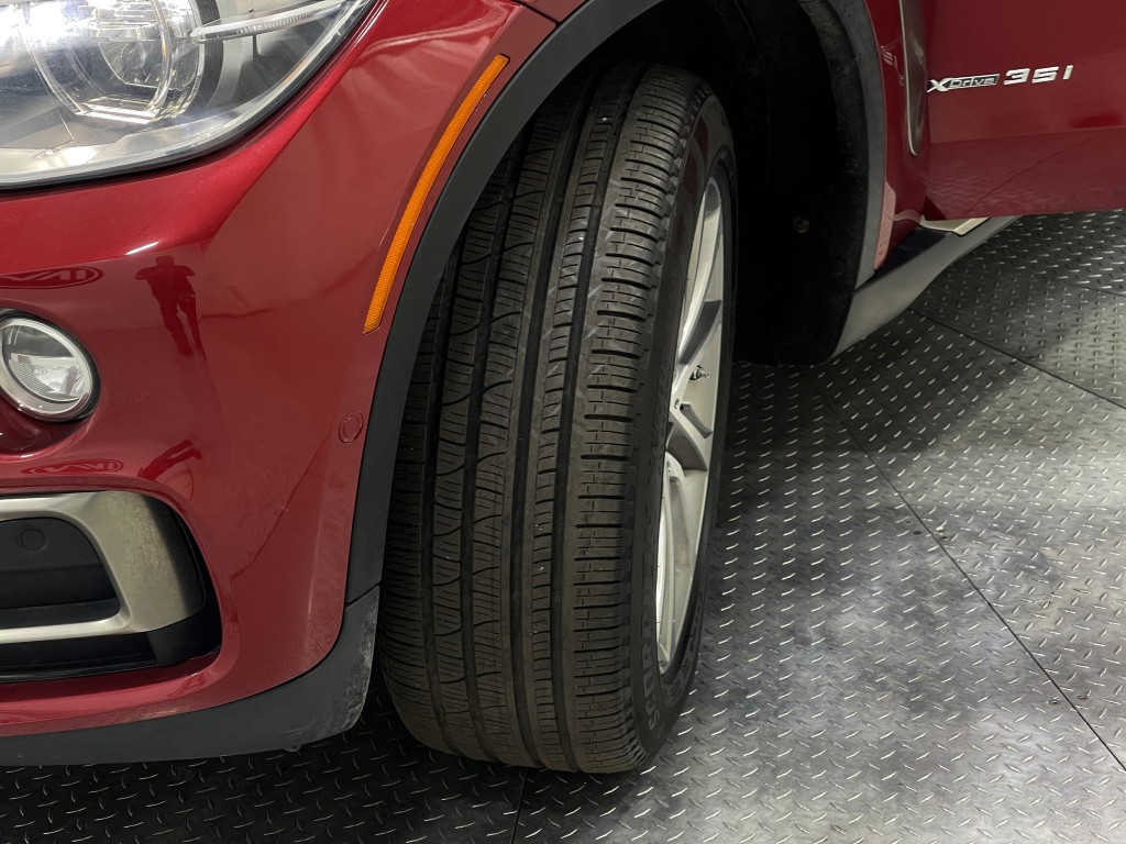 2019 BMW X6 Image 36