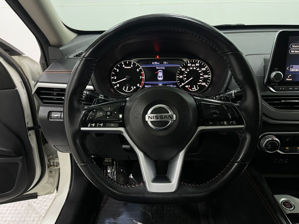 2020 Nissan Altima Image 22