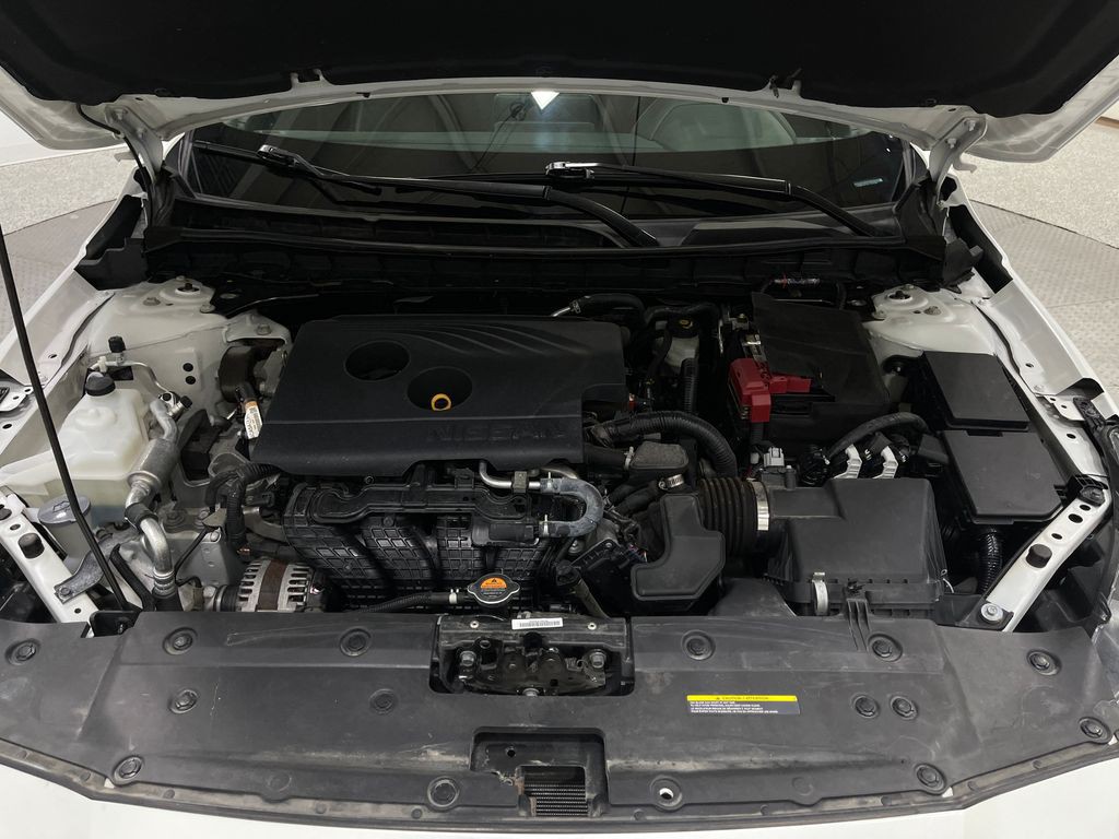 2020 Nissan Altima Image 27