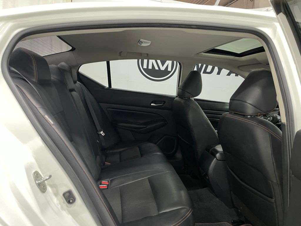 2020 Nissan Altima Image 31