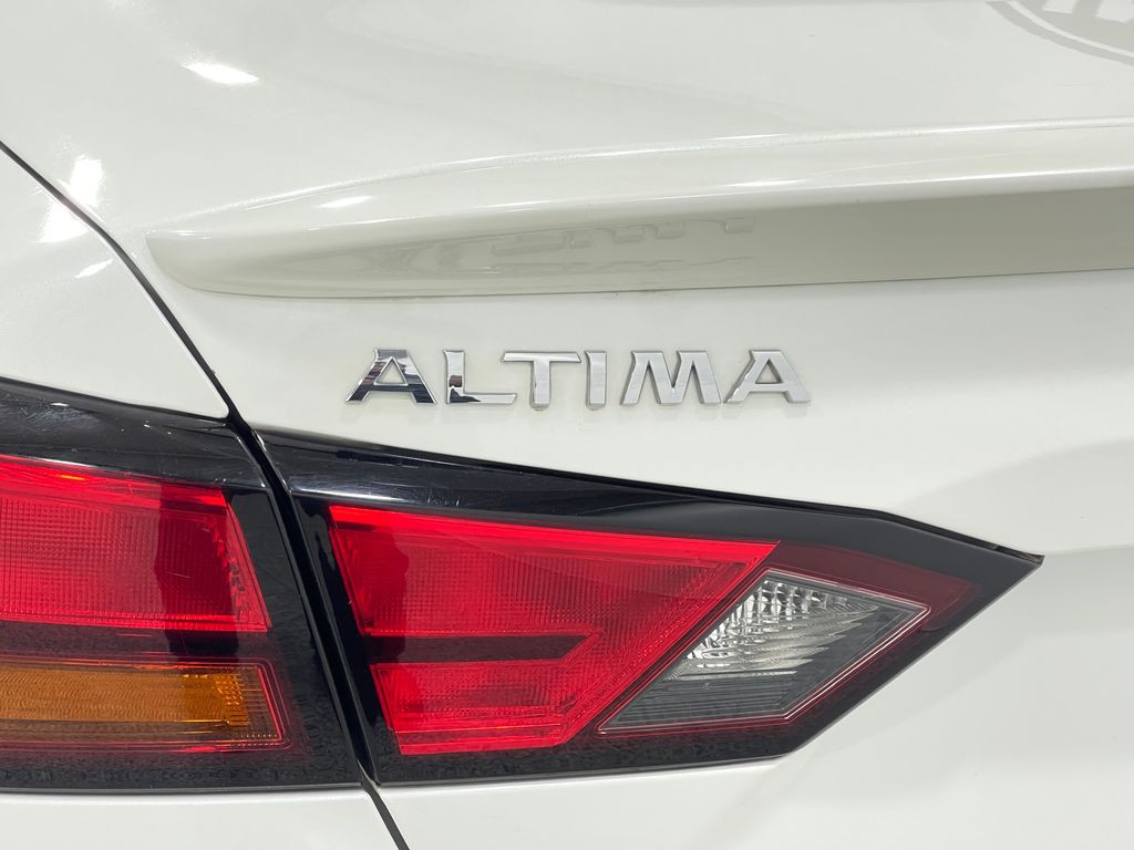 2020 Nissan Altima Image 39