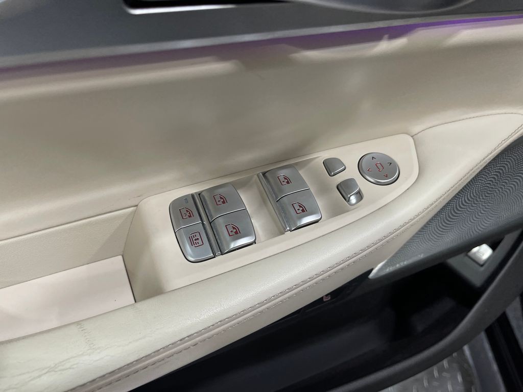 2021 BMW 7 Series Image 17