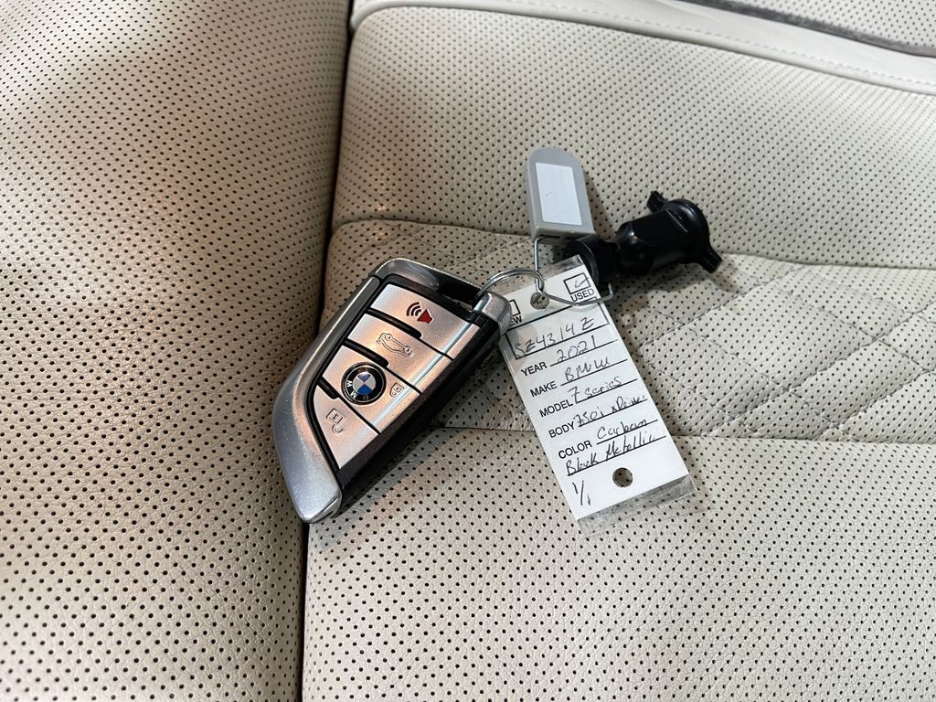 2021 BMW 7 Series Image 38