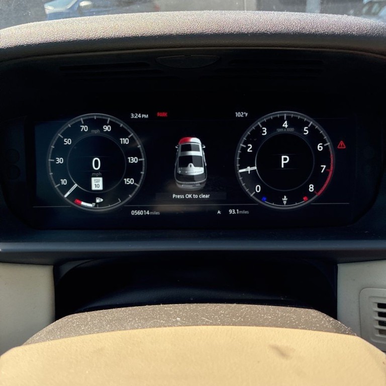 2018 Land Rover Discovery Image 10