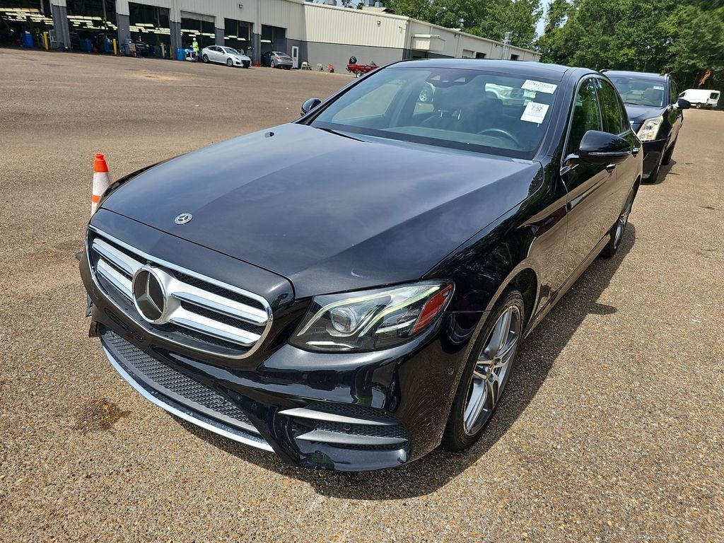 2018 Mercedes-Benz E-Class Image 2