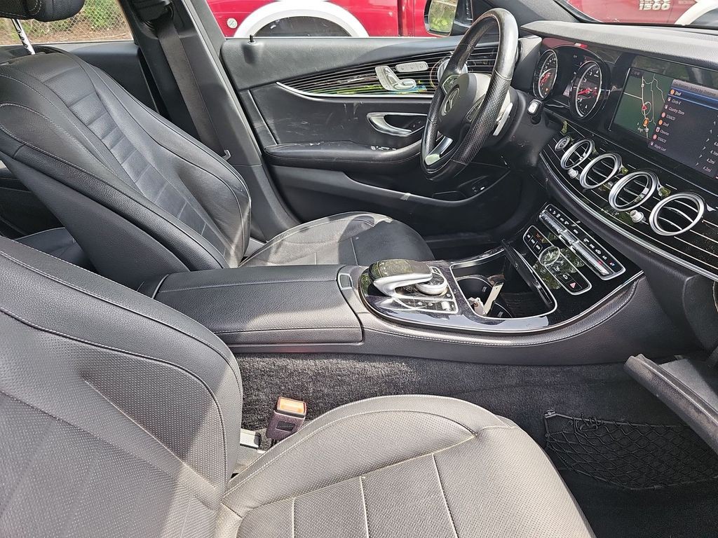 2018 Mercedes-Benz E-Class Image 6