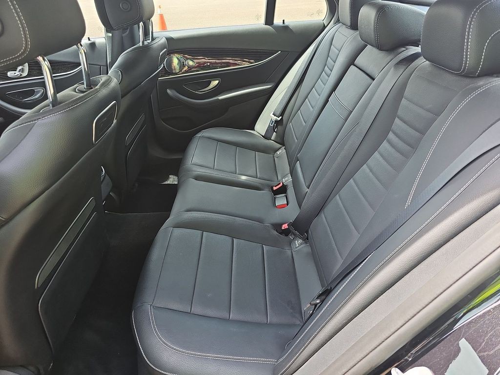 2018 Mercedes-Benz E-Class Image 11