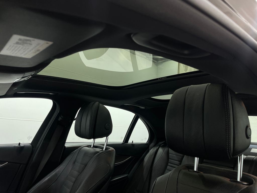 2018 Mercedes-Benz E-Class Image 12