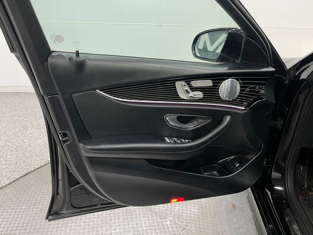 2018 Mercedes-Benz E-Class Image 16