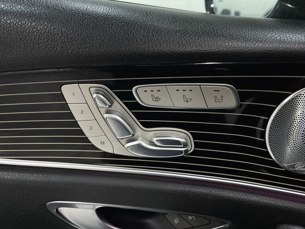 2018 Mercedes-Benz E-Class Image 18
