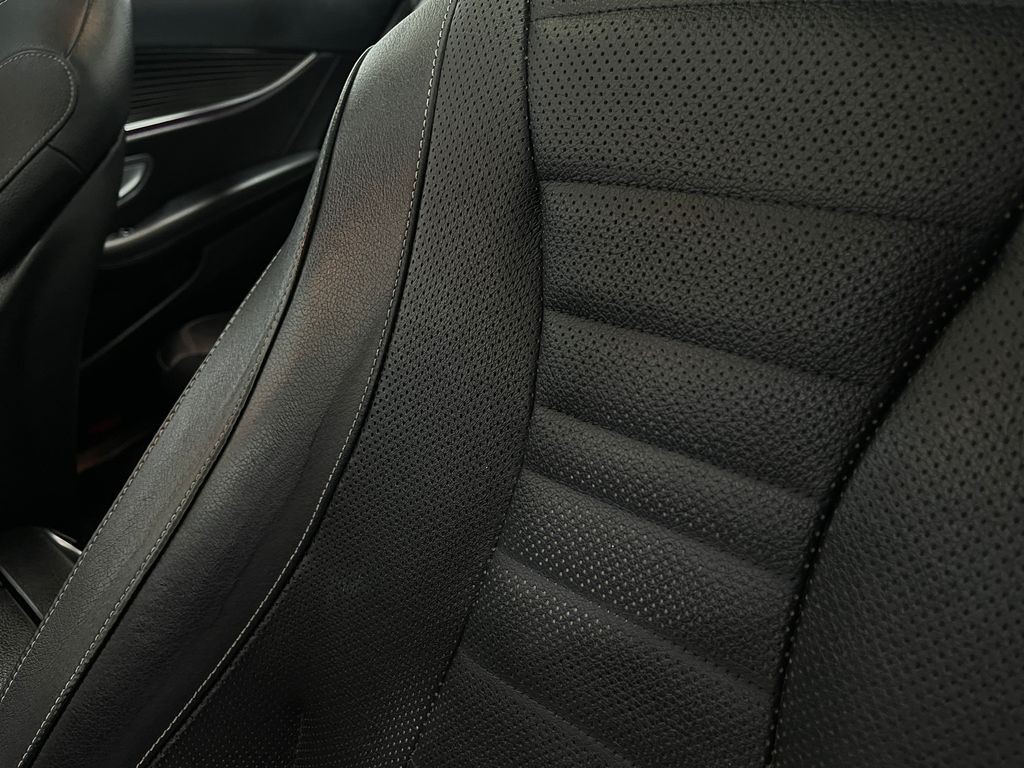 2018 Mercedes-Benz E-Class Image 19