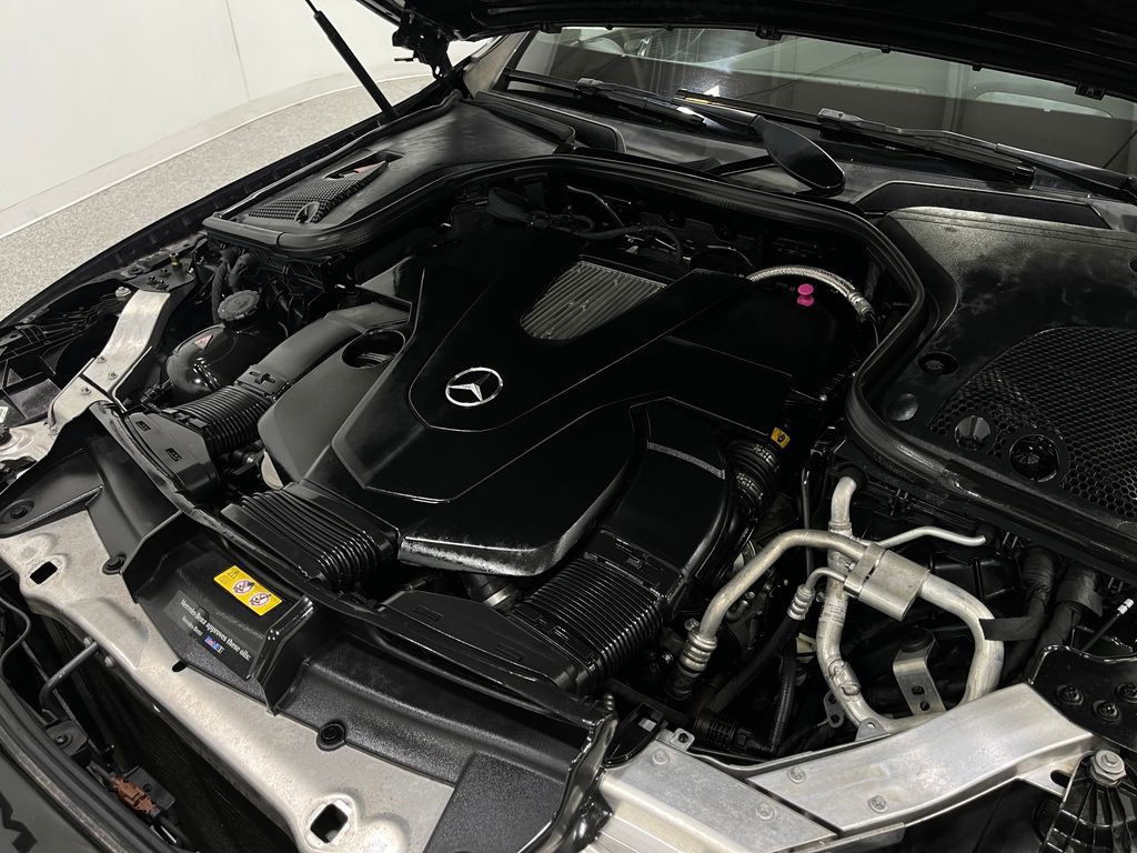 2018 Mercedes-Benz E-Class Image 30