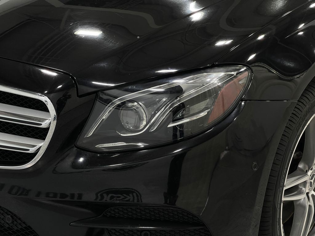 2018 Mercedes-Benz E-Class Image 35