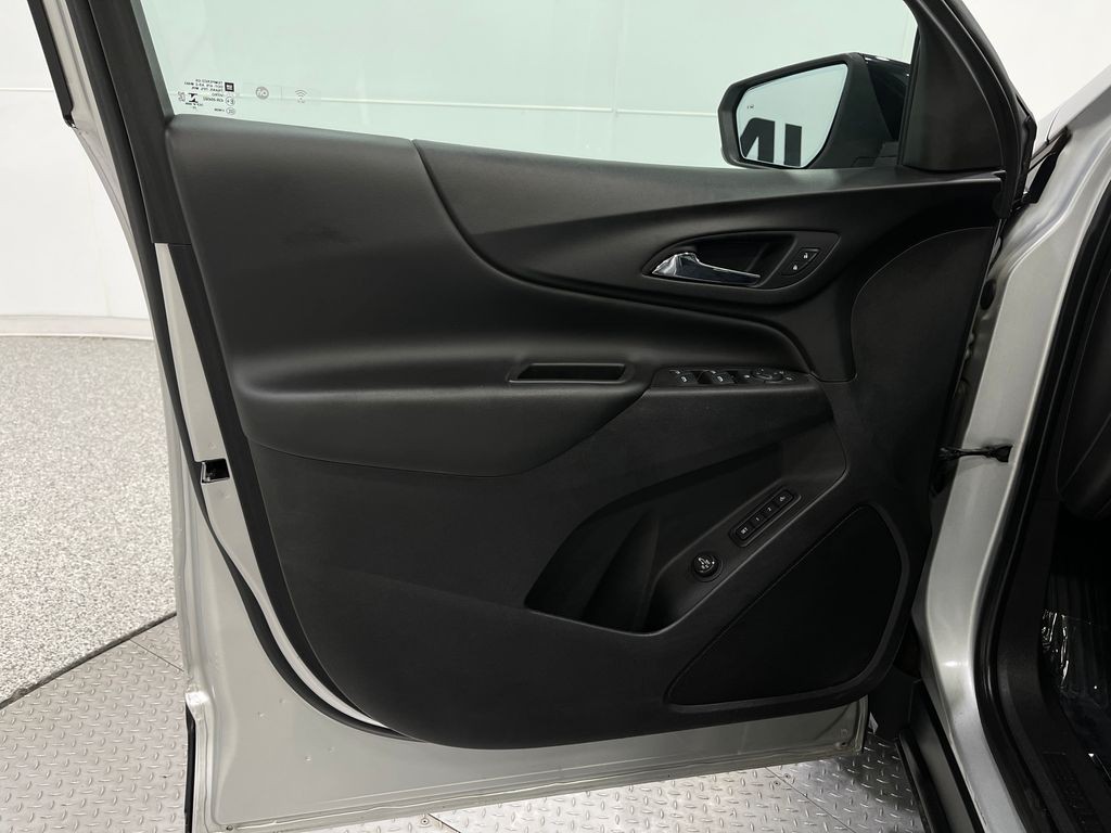 2021 Chevrolet Equinox Image 15