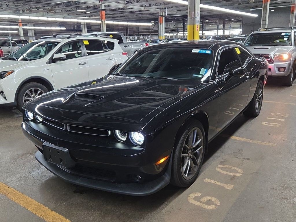 2021 Dodge Challenger Image 3