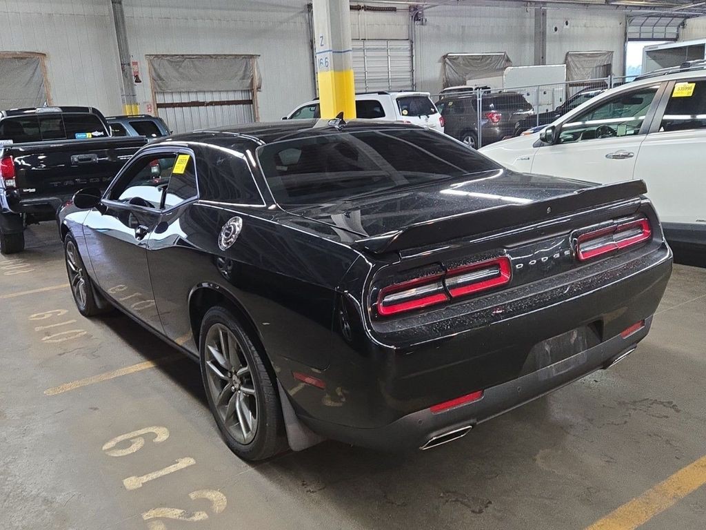 2021 Dodge Challenger Image 6