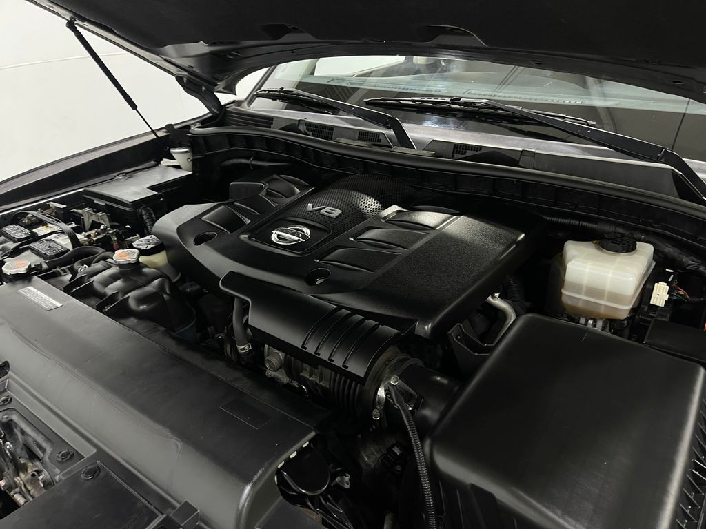 2018 Nissan Armada Image 28