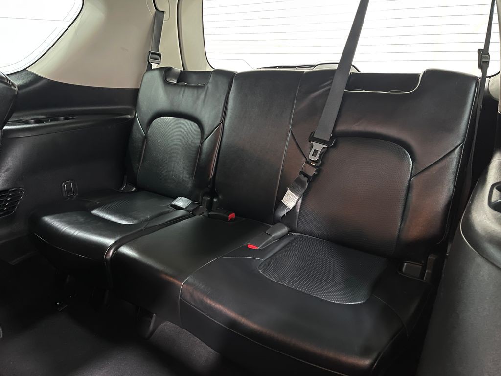 2018 Nissan Armada Image 31