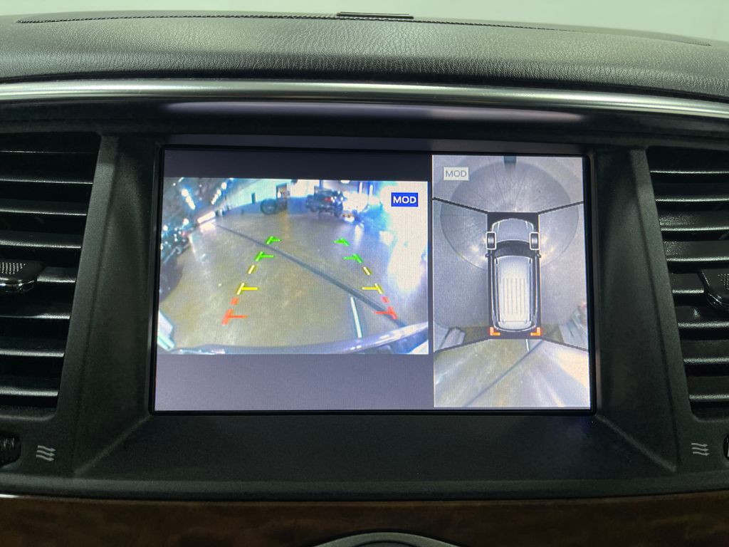 2018 Nissan Armada Image 10