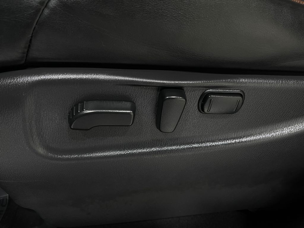 2018 Nissan Armada Image 17