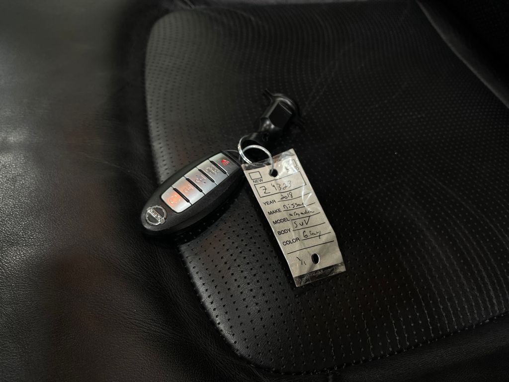 2018 Nissan Armada Image 39