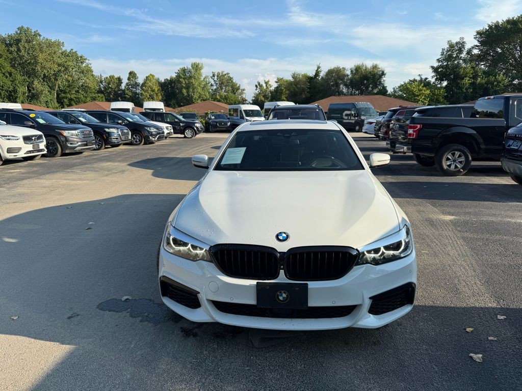 2019 BMW 5 Series Image 2