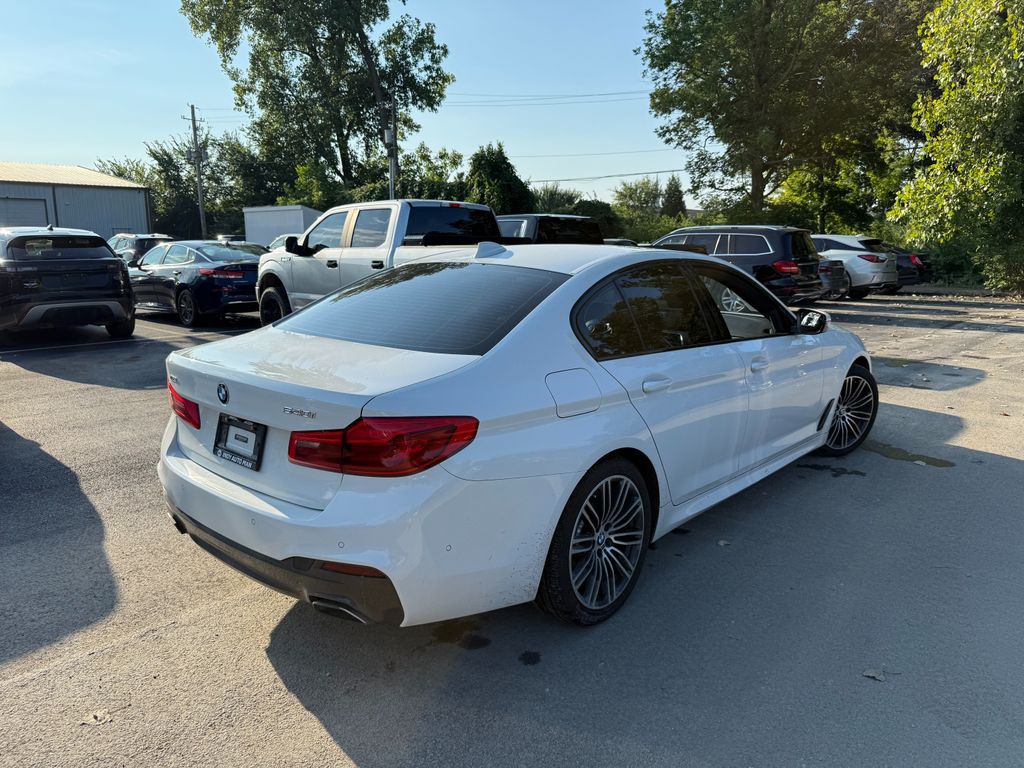 2019 BMW 5 Series Image 4