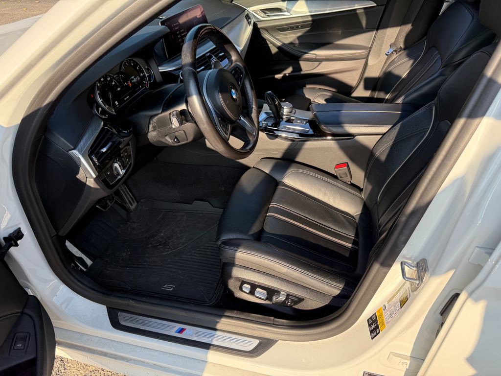 2019 BMW 5 Series Image 7