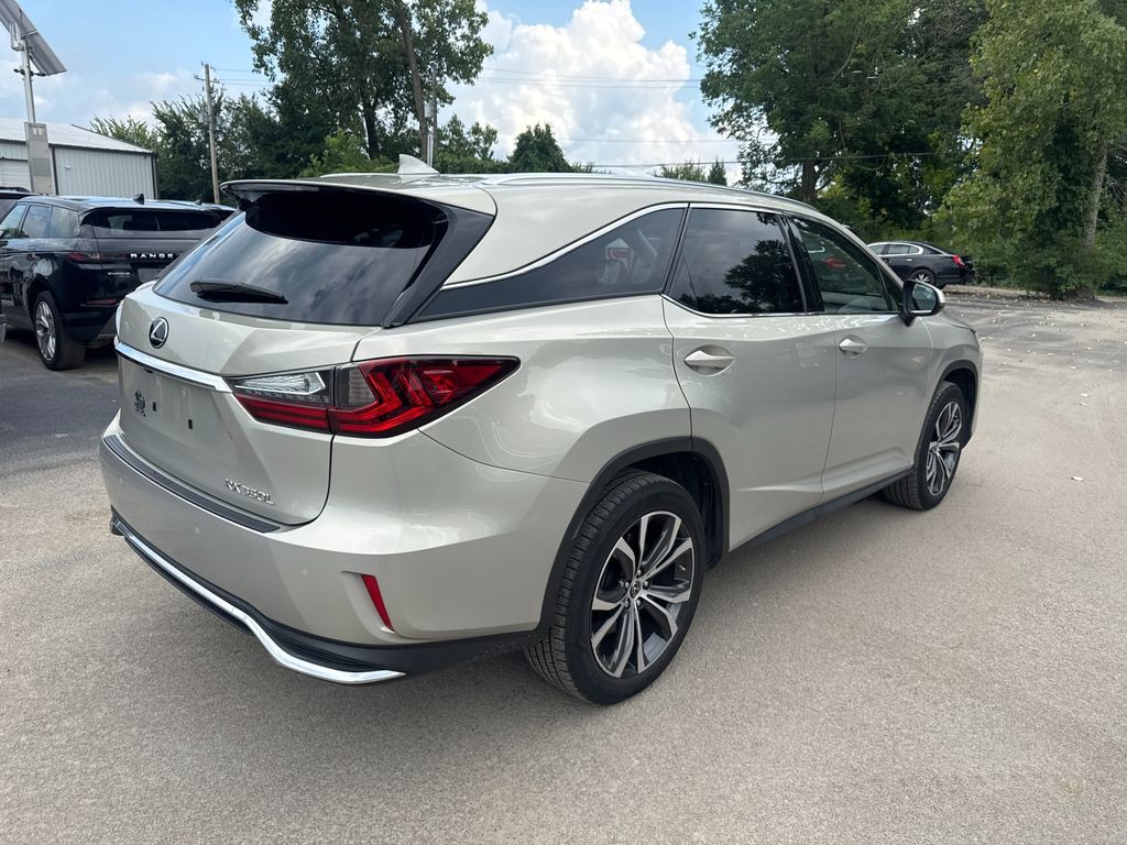 2019 Lexus ES Image 4