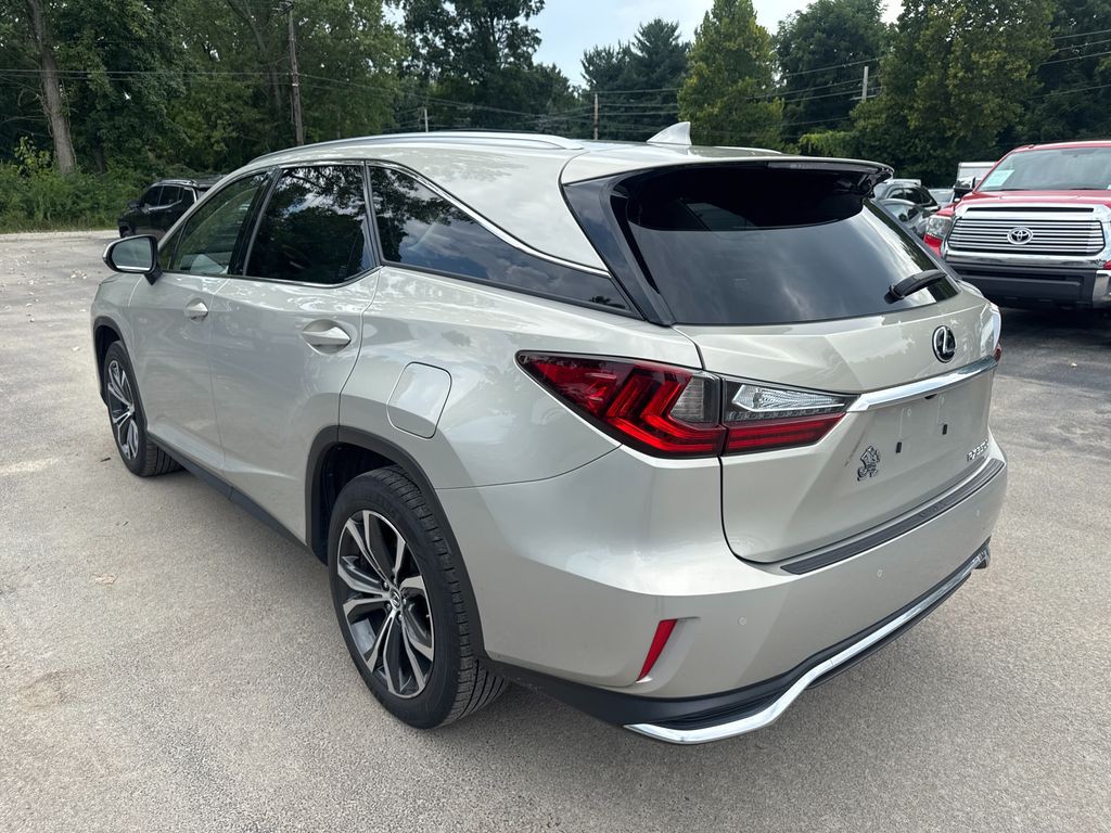 2019 Lexus ES Image 6