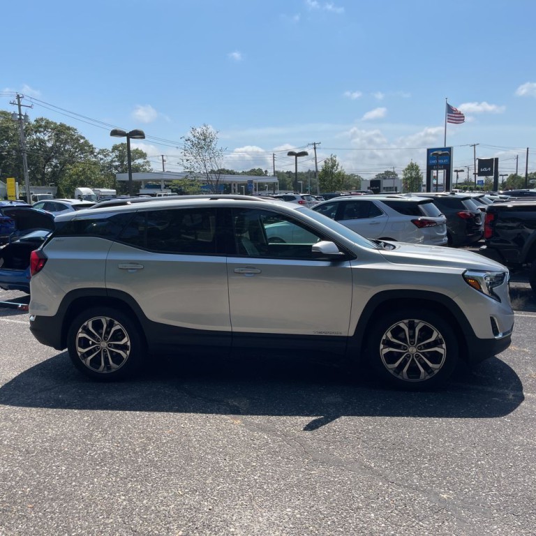 2020 GMC Terrain Image 4