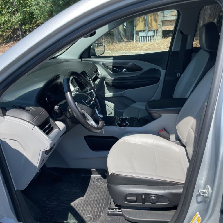 2020 GMC Terrain Image 9