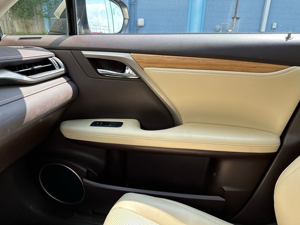 2020 Lexus RX Image 15