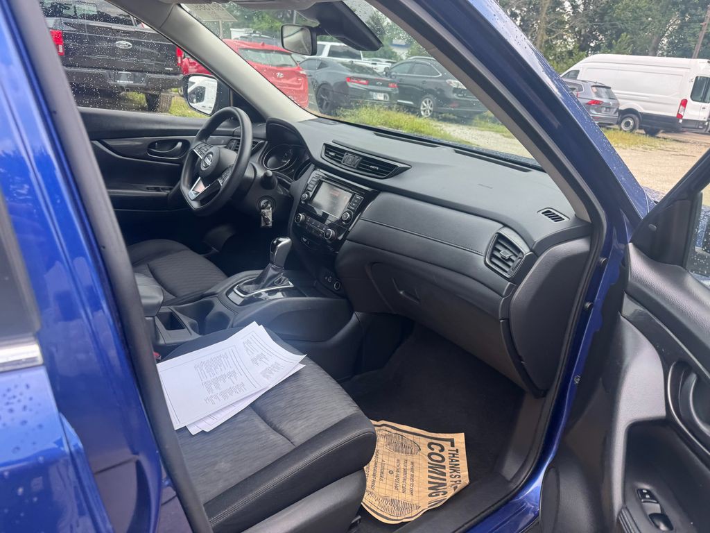 2019 Nissan Rogue Image 5