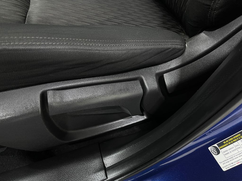 2019 Nissan Rogue Image 14