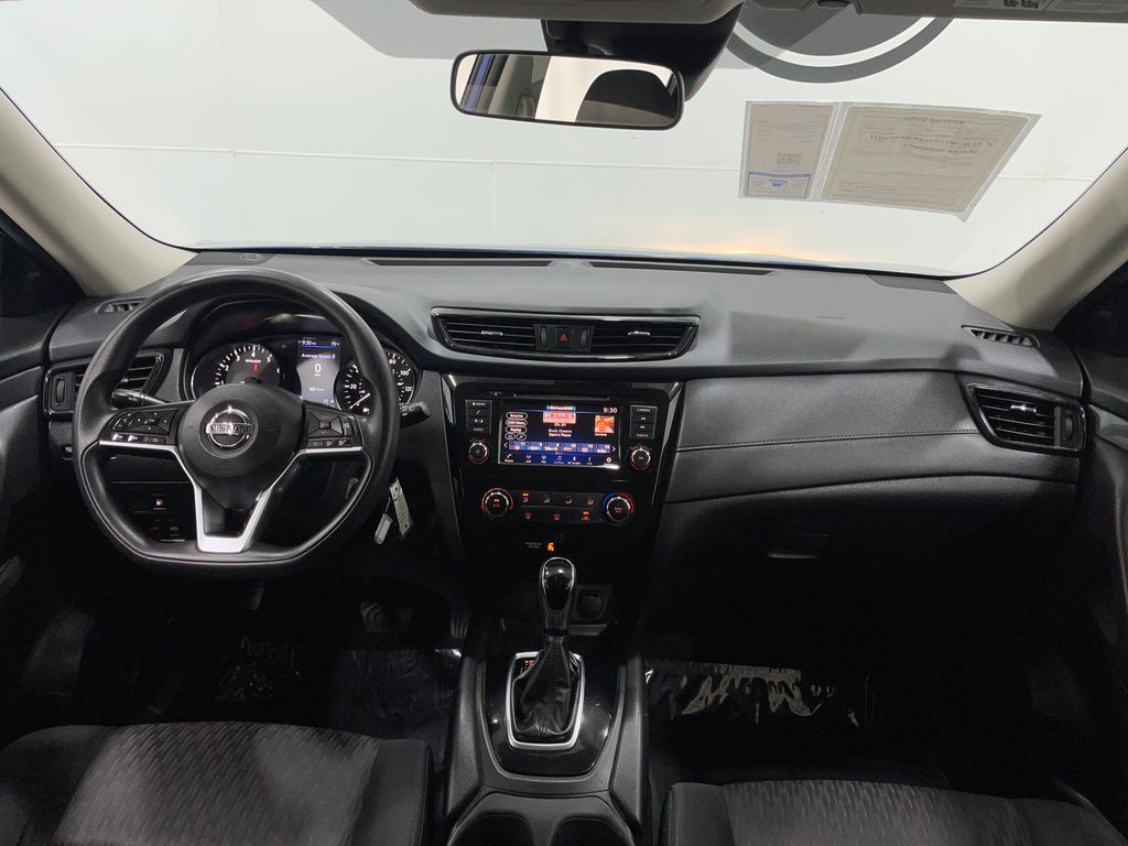 2019 Nissan Rogue Image 16