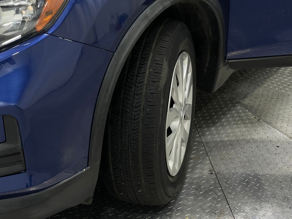 2019 Nissan Rogue Image 32