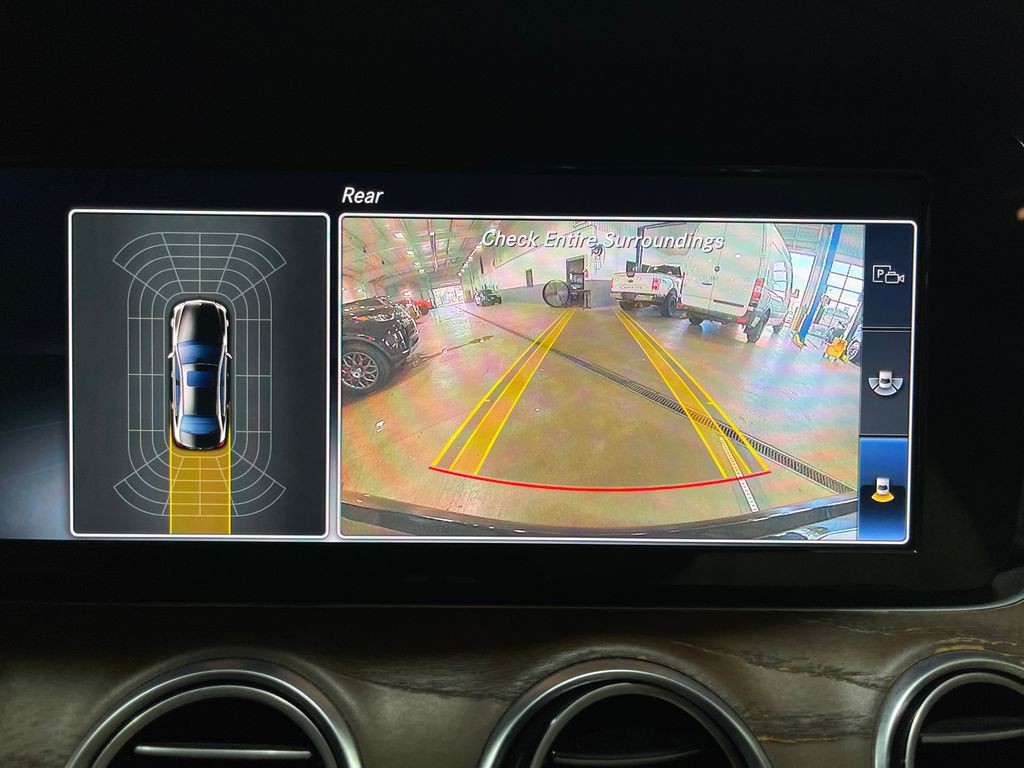 2018 Mercedes-Benz E-Class Image 11