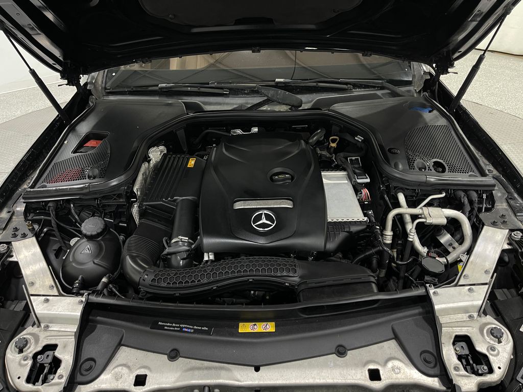 2018 Mercedes-Benz E-Class Image 27