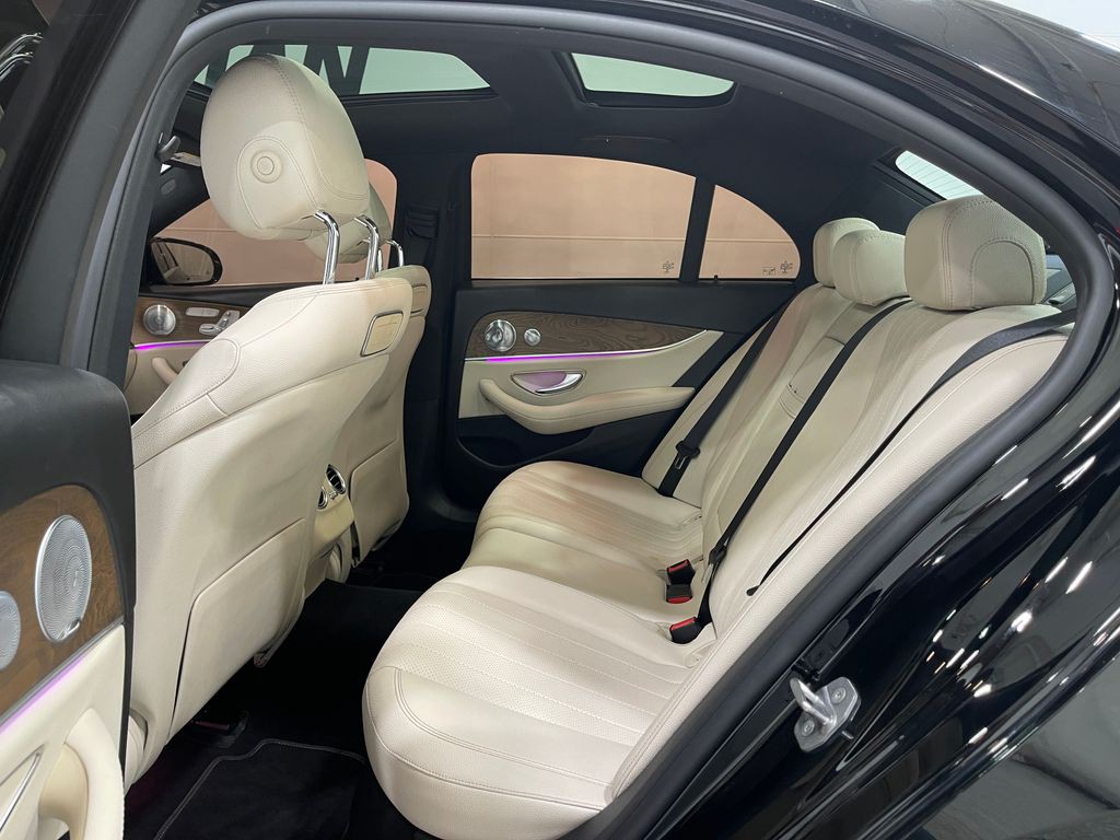 2018 Mercedes-Benz E-Class Image 29